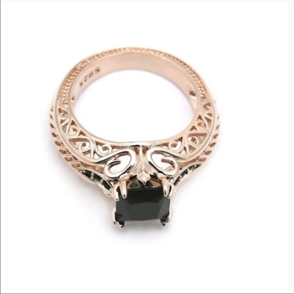 New Women Rose Gold Filled Black Sapphire Ring - Picture 3 of 4